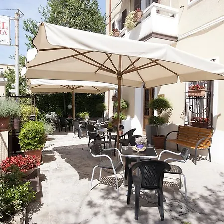 Gardenia Hotel